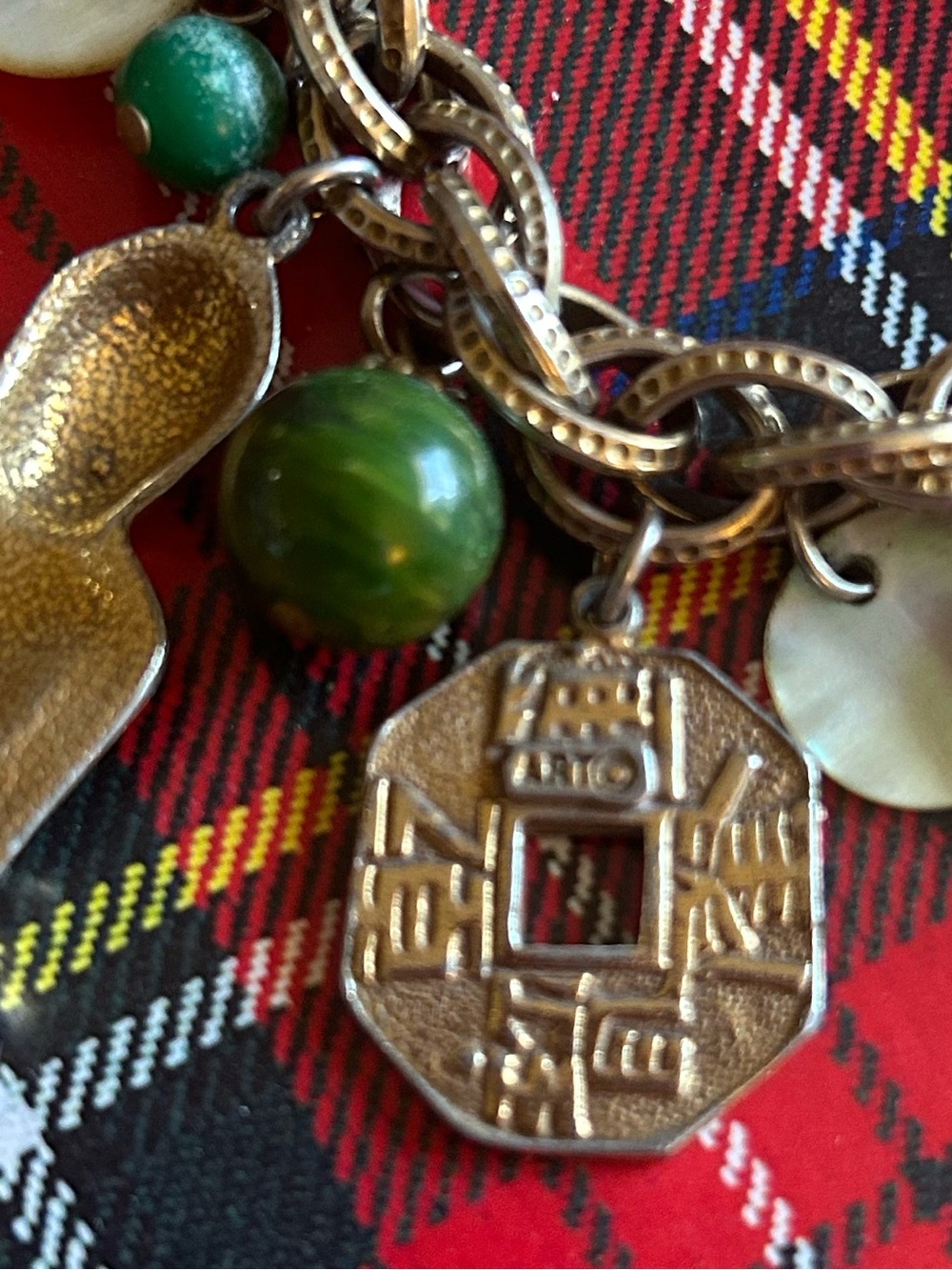 Vintage Signed ART Charm Bracelet Gold Tone Green Lucite Asian Chunky Faux Jade - Picture 8 of 10